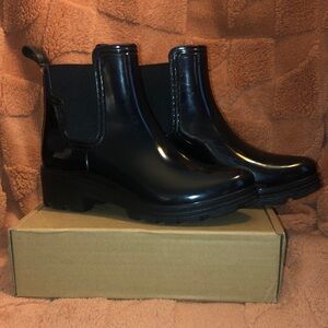 Capelli New York Women's Black Chelsea Rain Boots